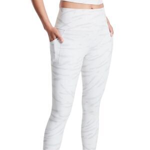 ATHLETA Salutation Stash Gray Zebra Stripe 7/8 Tight Leggings Size Large